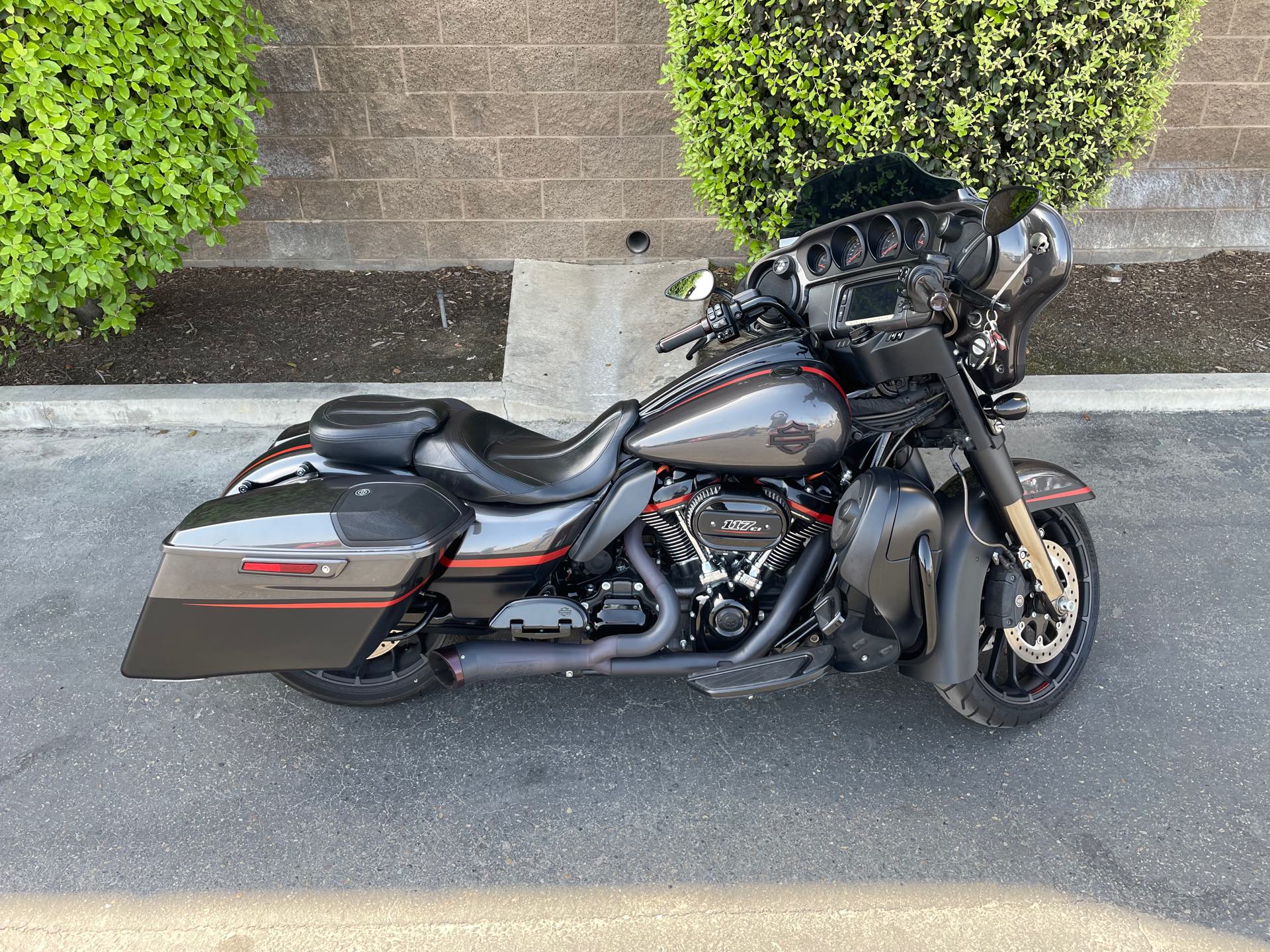 2018 Harley-Davidson Street Glide CVO Street Glide at Fresno Harley-Davidson