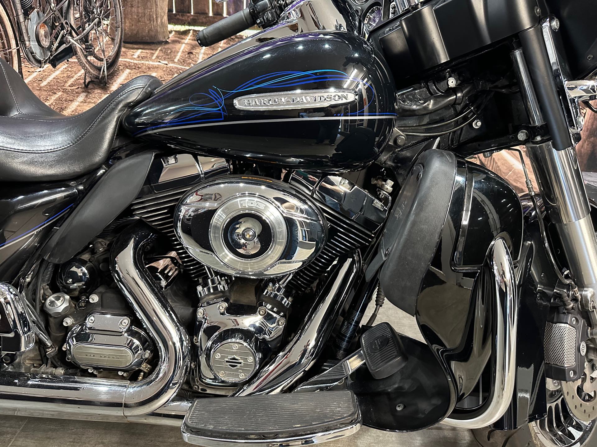 2011 Harley-Davidson Electra Glide Ultra Limited at Phantom Harley-Davidson