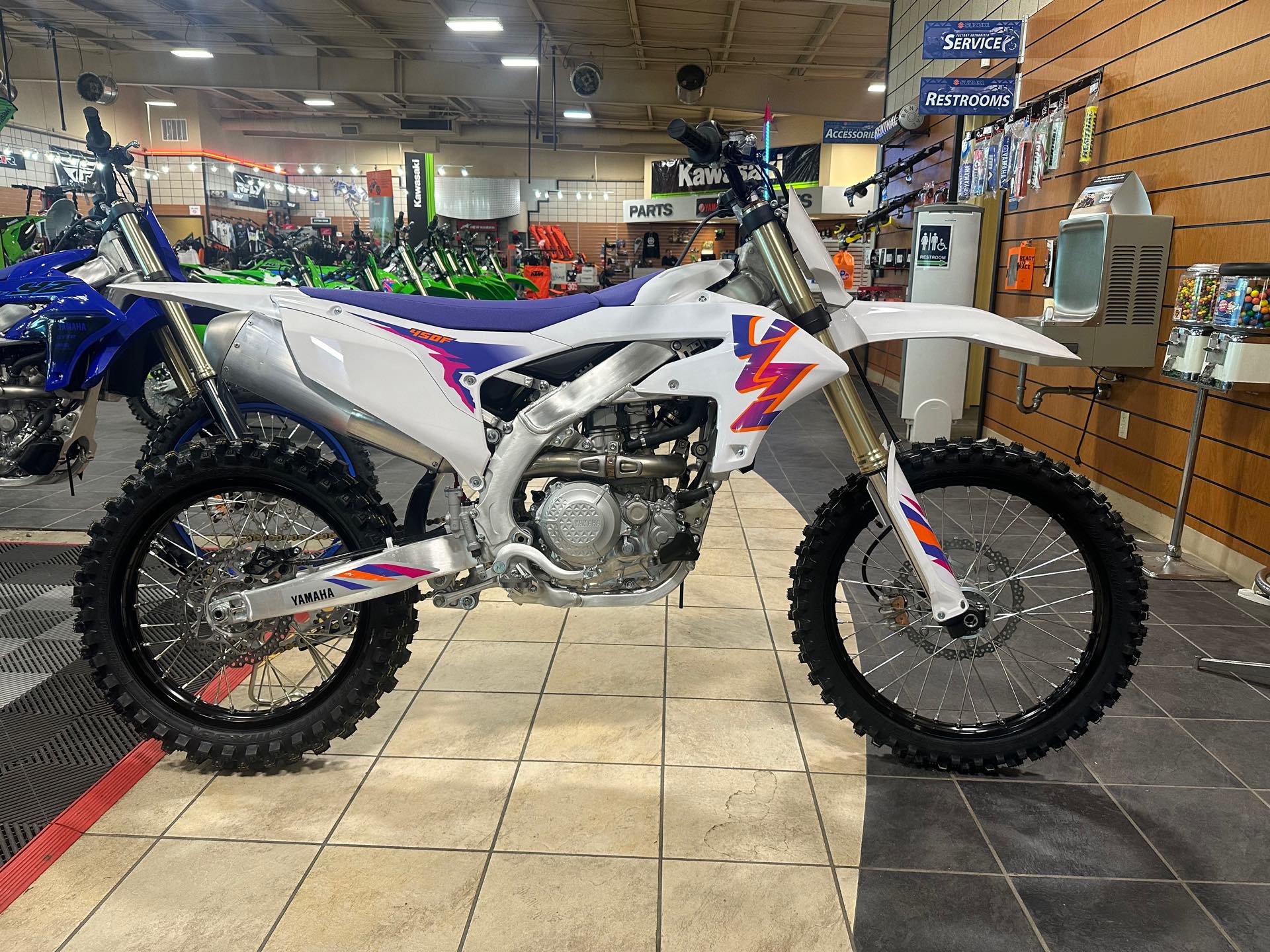 2024 Yamaha YZ450FRSE at Wood Powersports Fayetteville