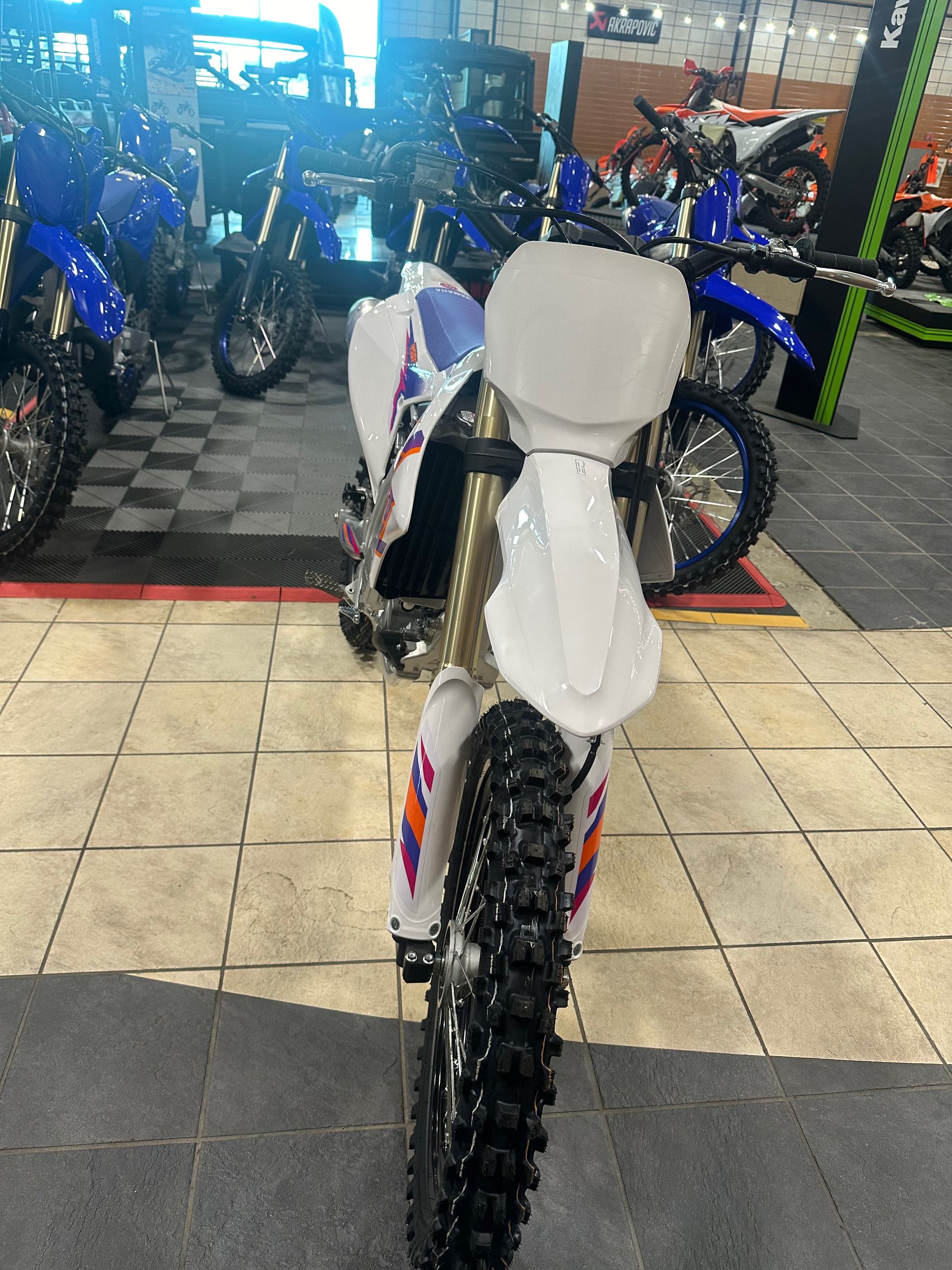 2024 Yamaha YZ450FRSE at Wood Powersports Fayetteville