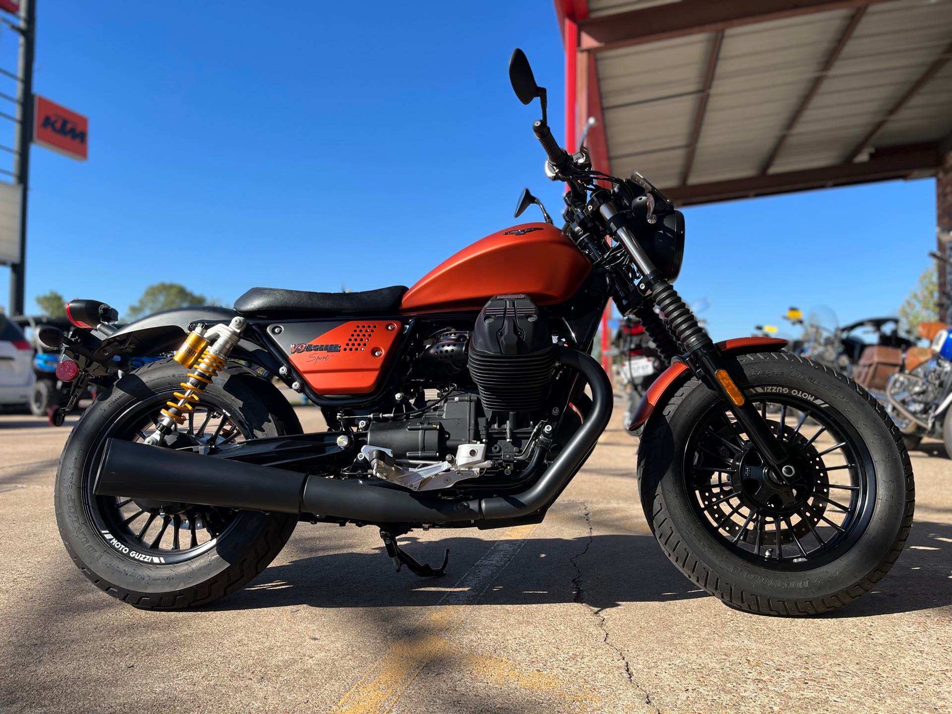 2020 Moto Guzzi V9 Bobber Sport 850 at Wild West Motoplex