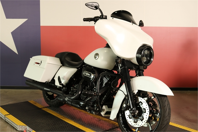 2013 Harley-Davidson Street Glide Base at Texas Harley