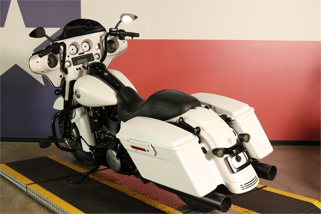 2013 Harley-Davidson Street Glide Base at Texas Harley