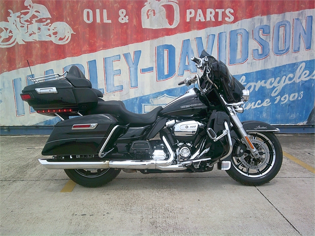 2017 Harley-Davidson Electra Glide Ultra Limited Low at Gruene Harley-Davidson