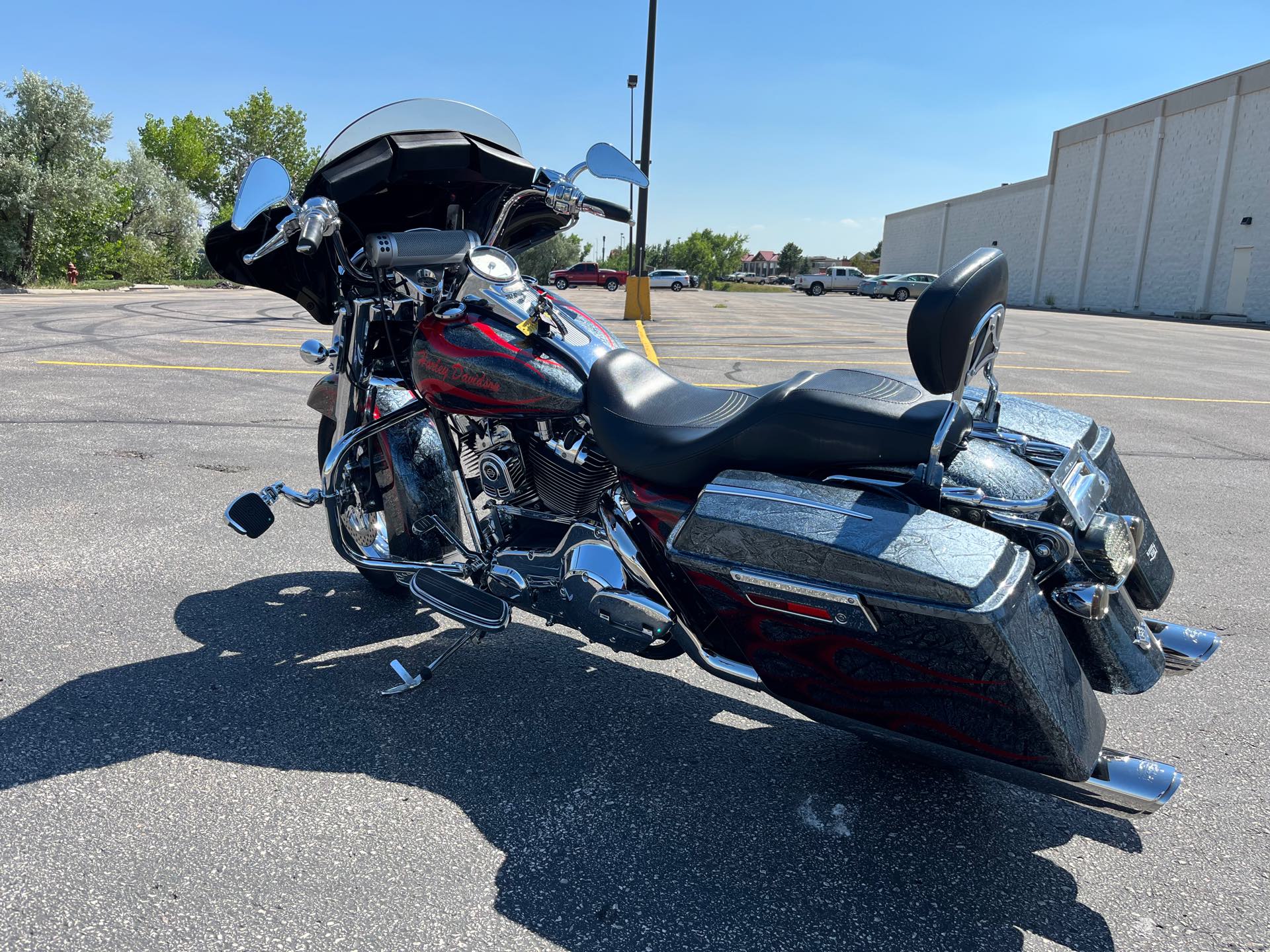 2004 Harley-Davidson Road King Custom at Mount Rushmore Motorsports