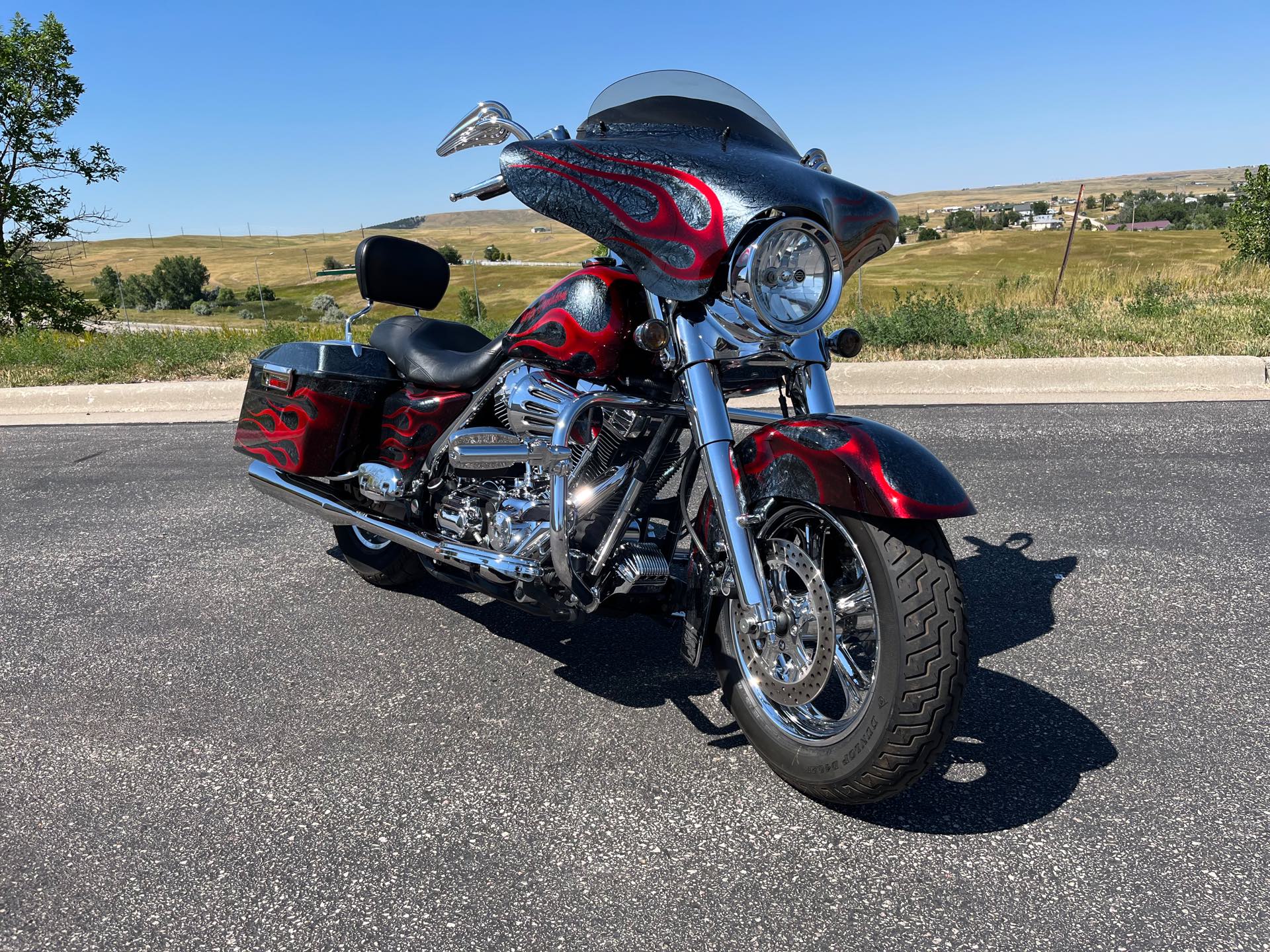 2004 Harley-Davidson Road King Custom at Mount Rushmore Motorsports