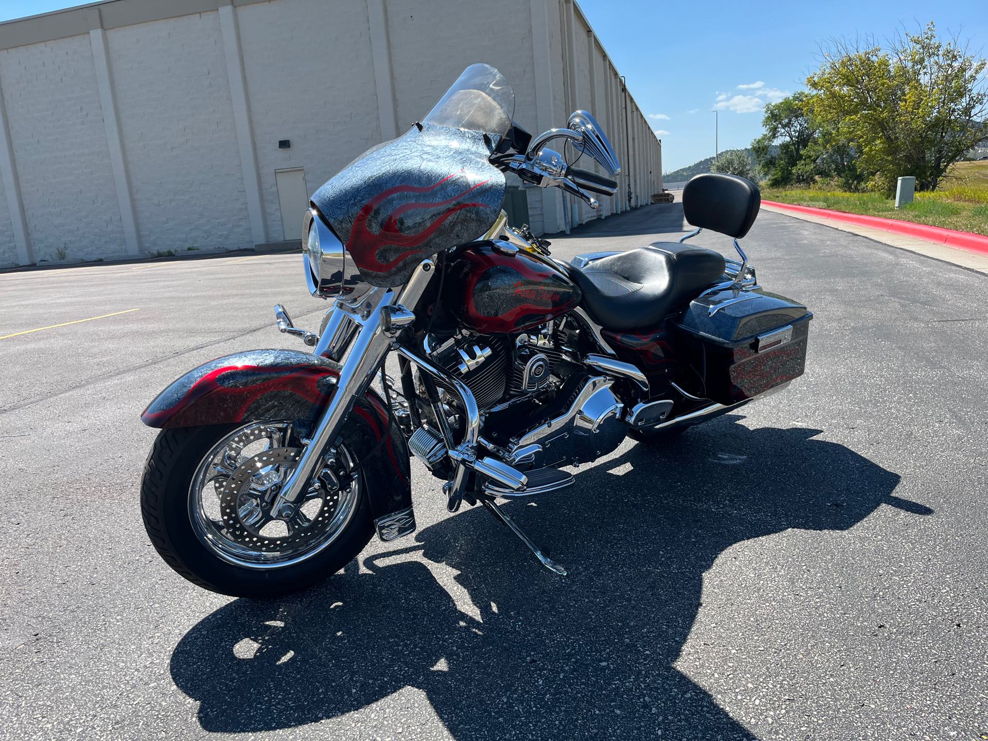 2004 Harley-Davidson Road King Custom at Mount Rushmore Motorsports