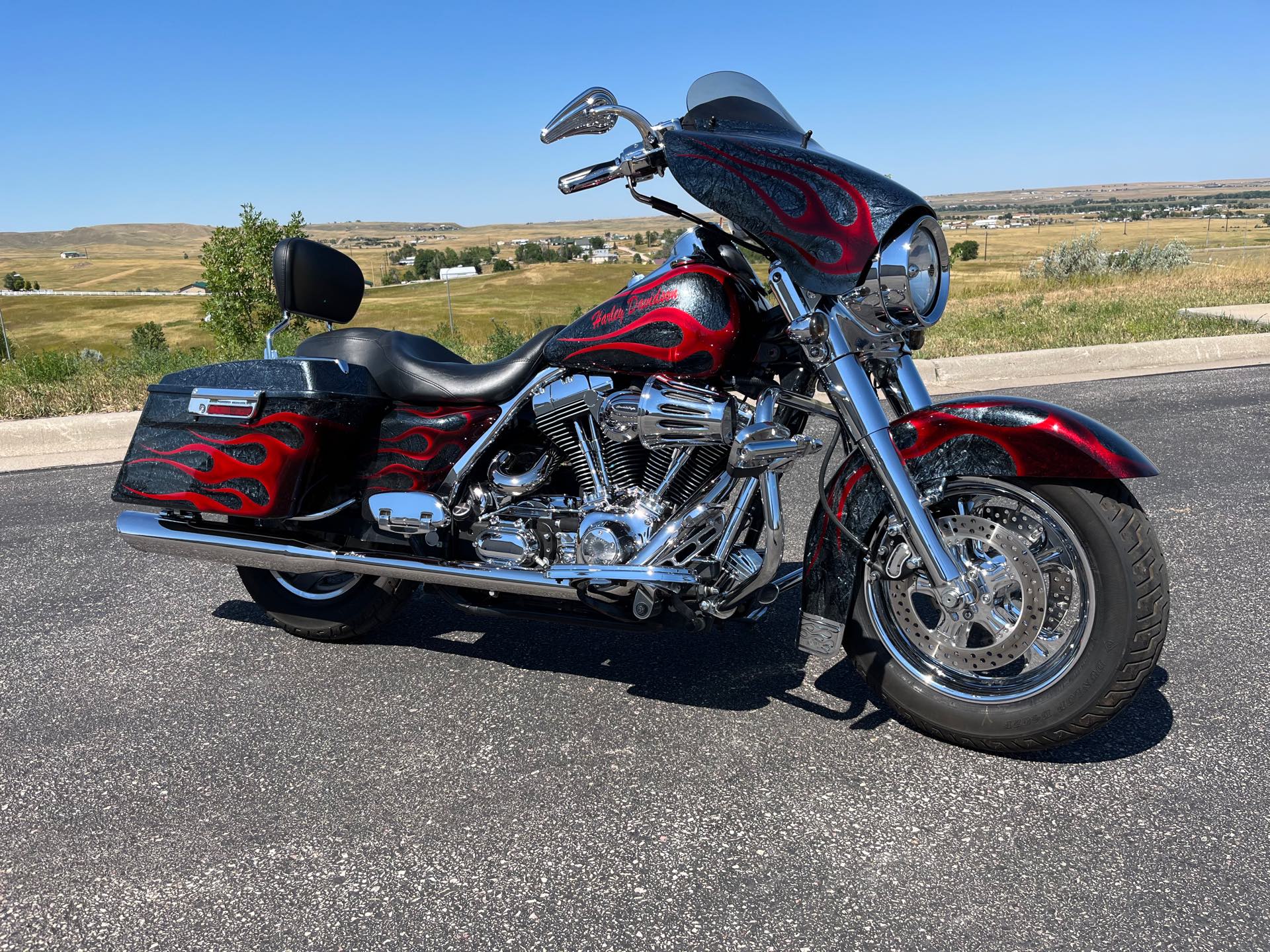 2004 Harley-Davidson Road King Custom at Mount Rushmore Motorsports