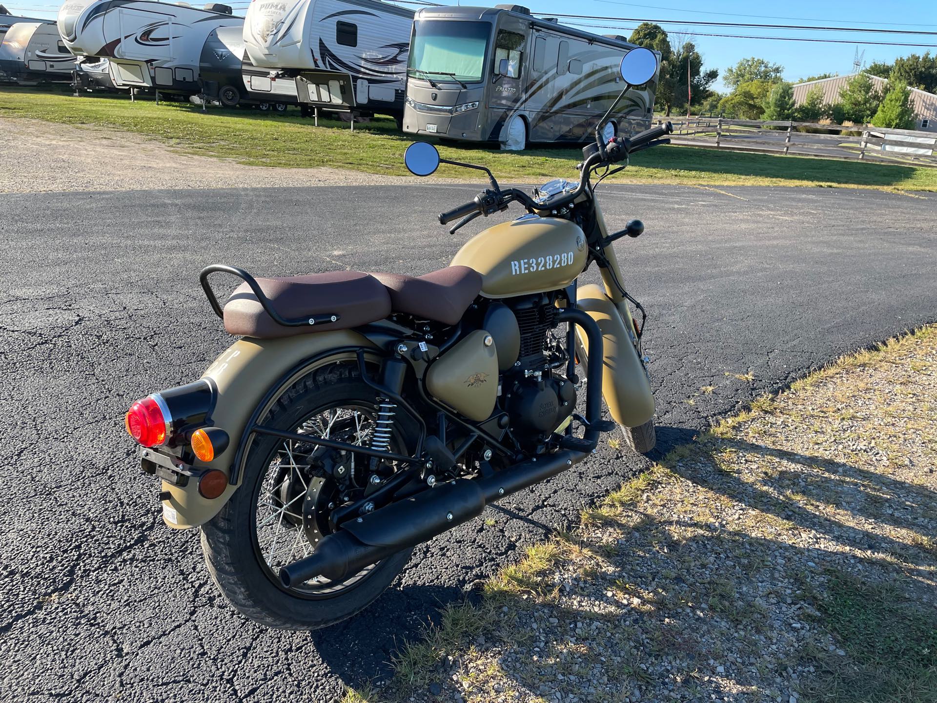 2023 Royal Enfield Classic 350 at Randy's Cycle