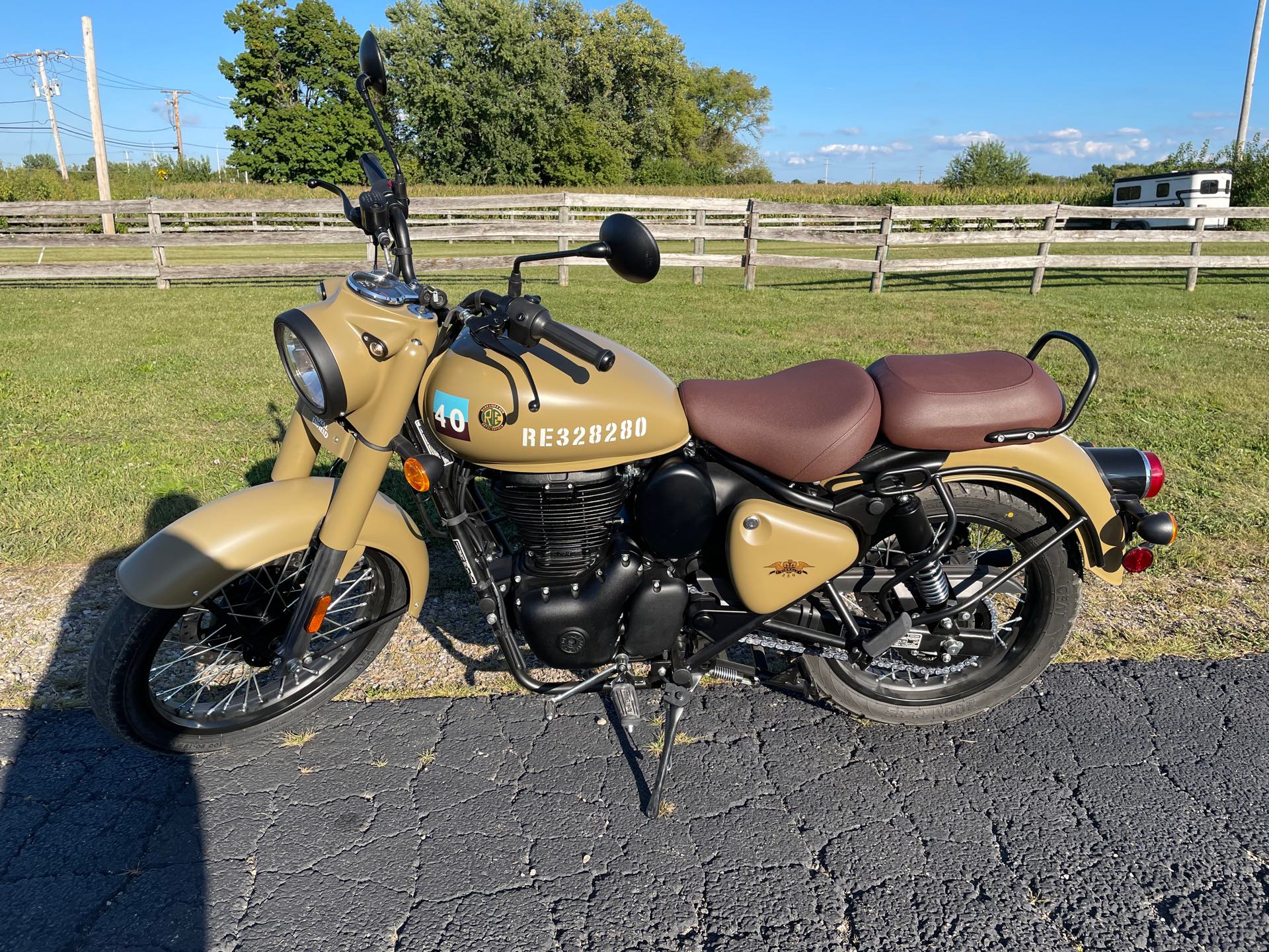 2023 Royal Enfield Classic 350 at Randy's Cycle