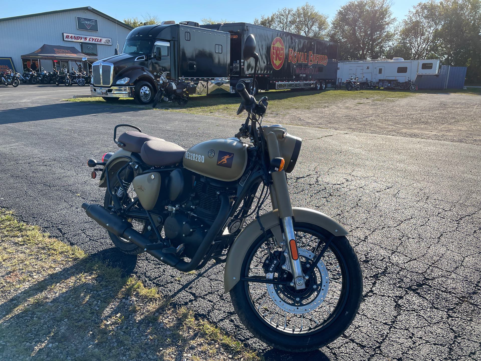 2023 Royal Enfield Classic 350 at Randy's Cycle