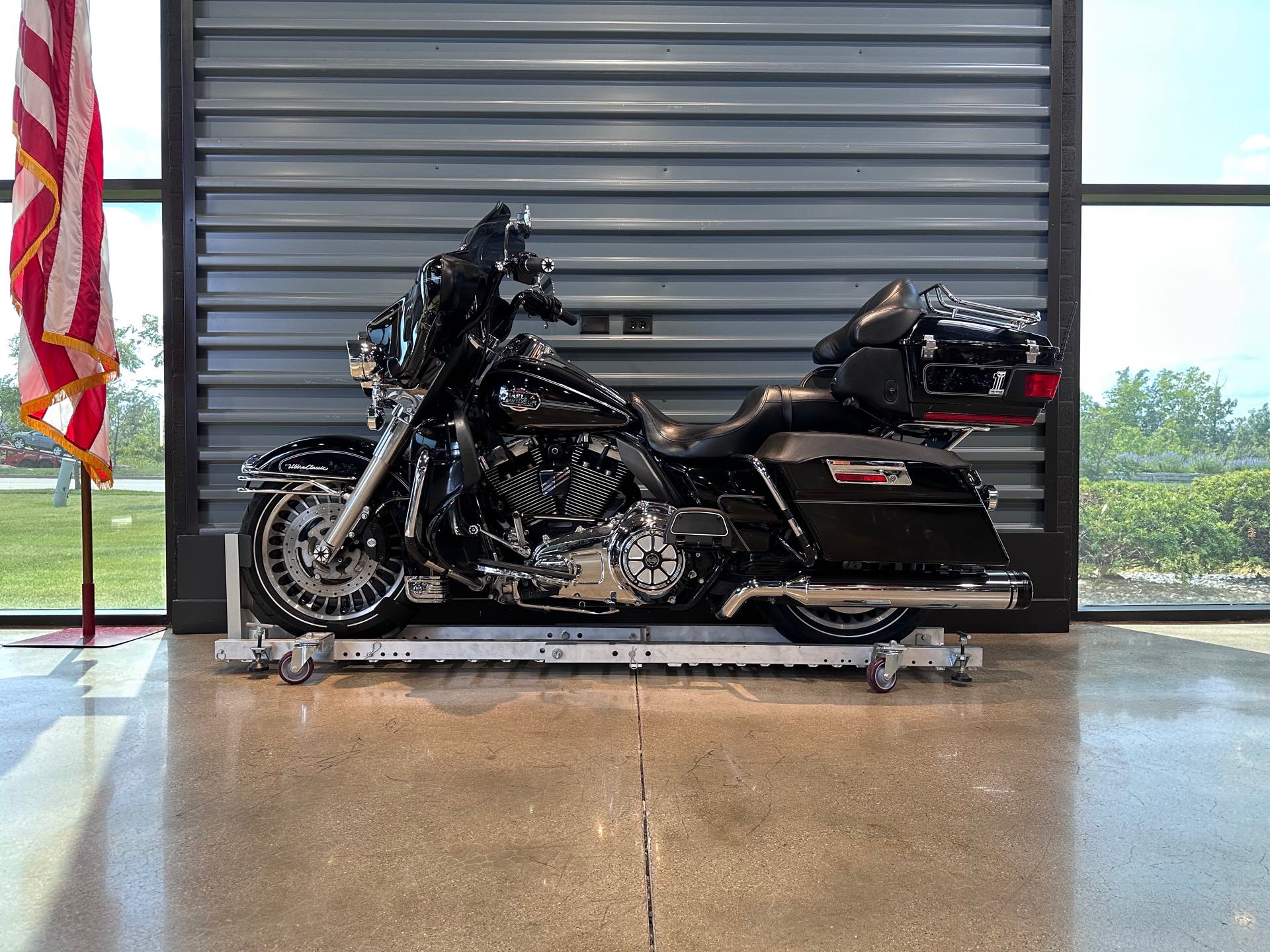 2011 Harley-Davidson Electra Glide Ultra Classic at Chi-Town Harley-Davidson