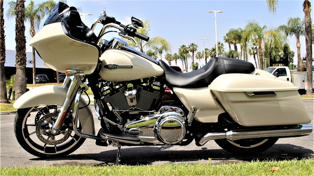 2022 Harley-Davidson Road Glide Base at Quaid Harley-Davidson, Loma Linda, CA 92354