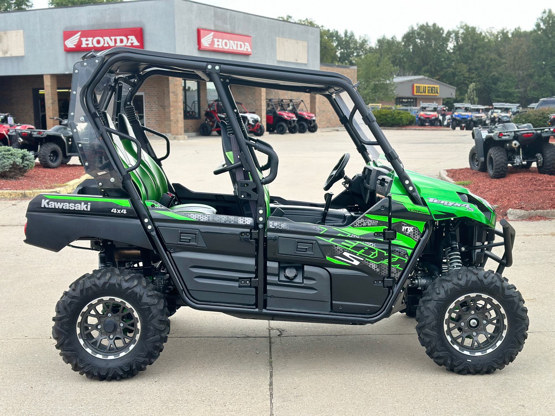 2022 Kawasaki Teryx4 S LE at Southern Illinois Motorsports