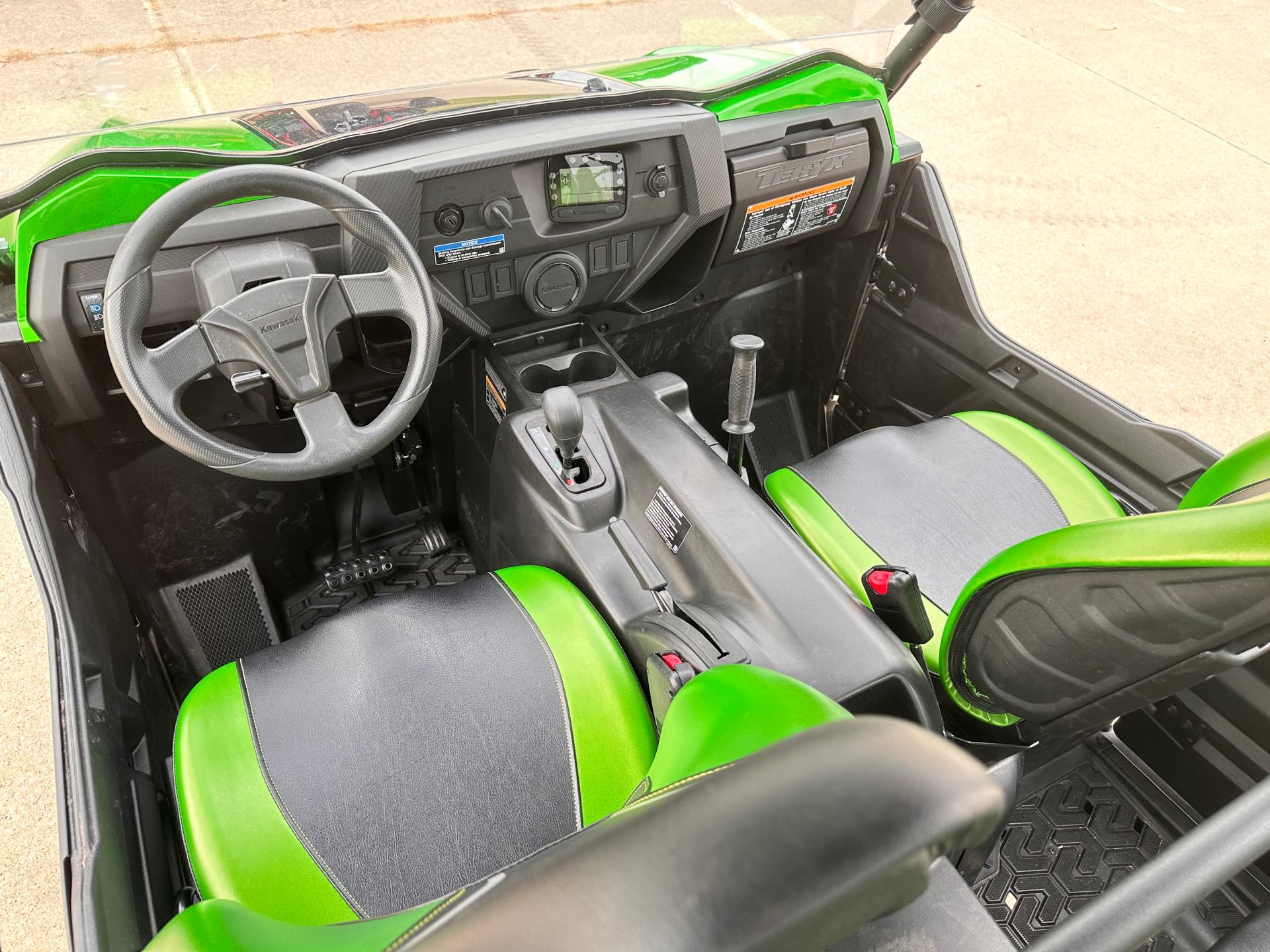 2022 Kawasaki Teryx4 S LE at Southern Illinois Motorsports