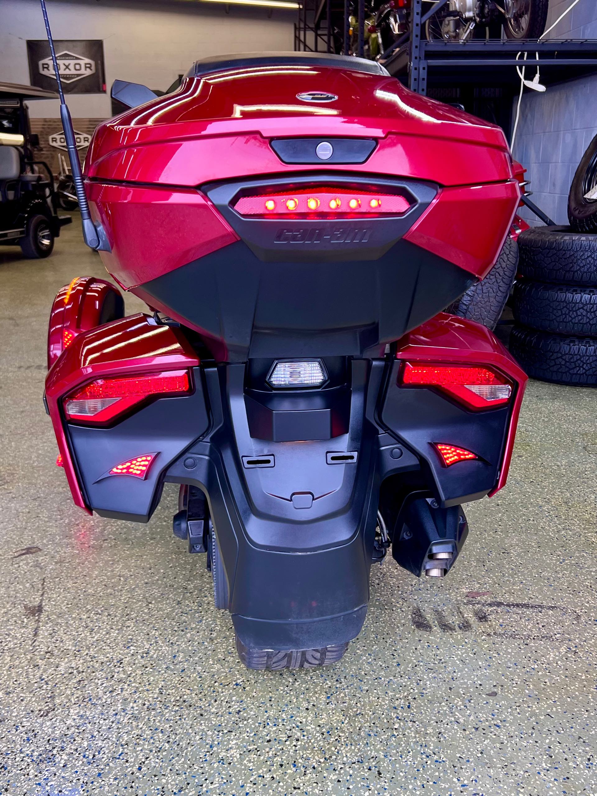 2018 Can-Am Spyder F3 Limited at Thornton's Motorcycle Sales, Madison, IN