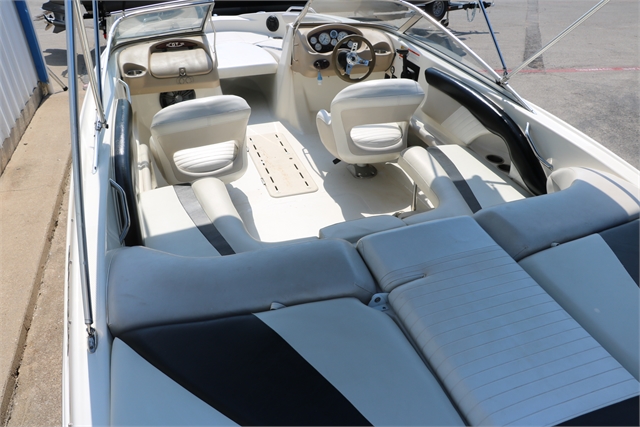 2008 Glastron GT225 at Jerry Whittle Boats