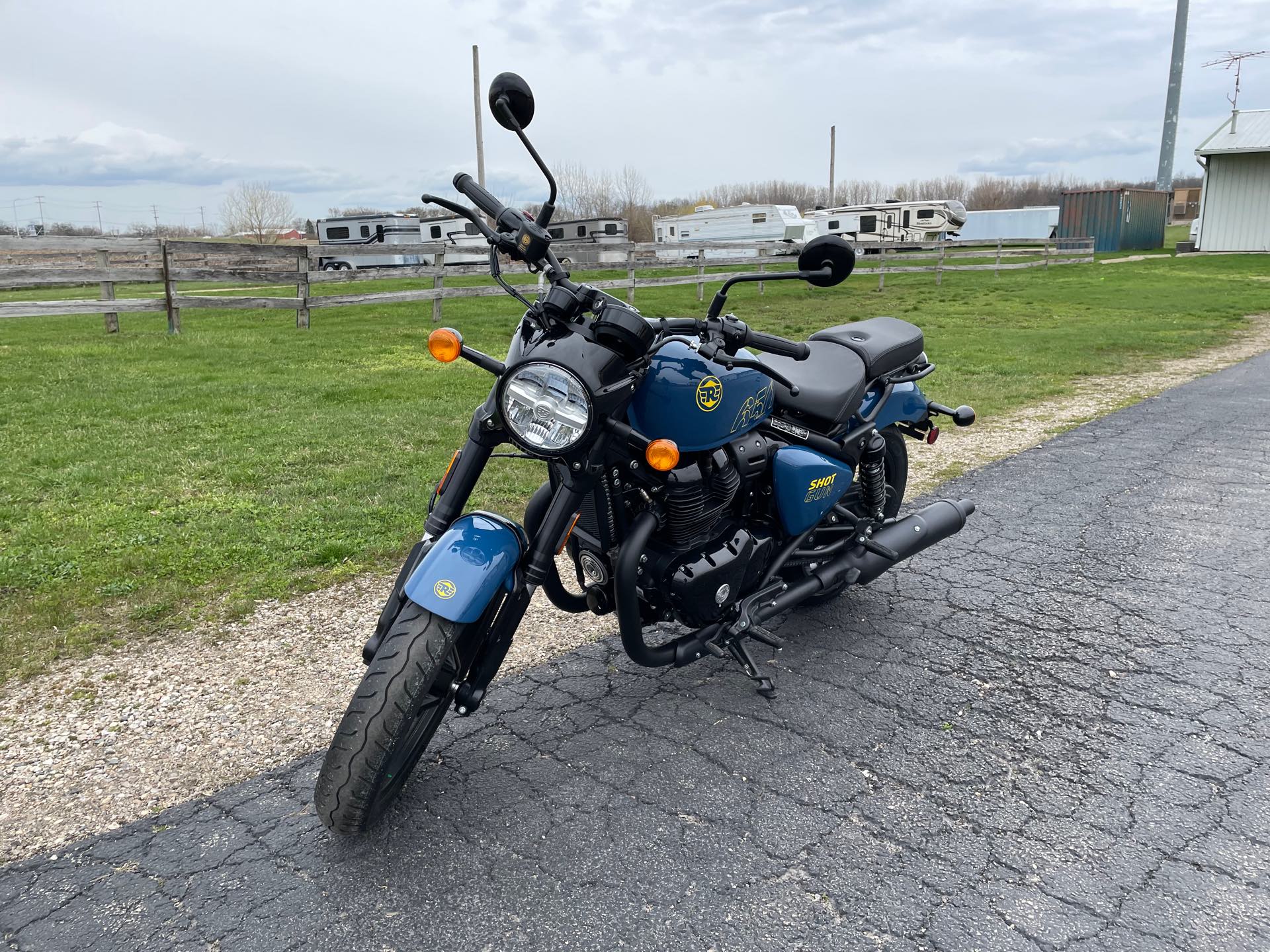 2024 ROYAL ENFIELD SHOTGUN 650 - PLASMA BLUE at Randy's Cycle