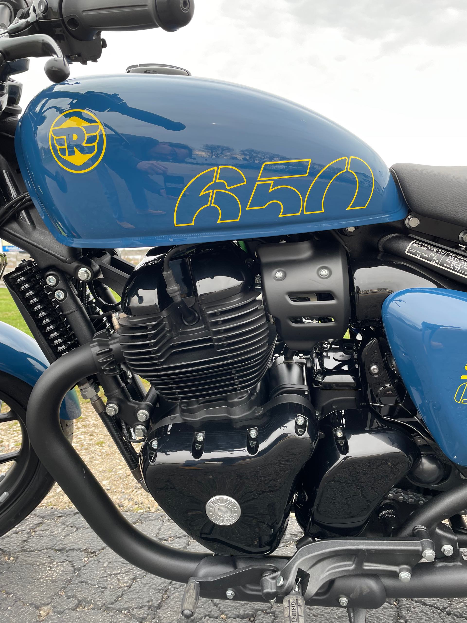 2024 ROYAL ENFIELD SHOTGUN 650 - PLASMA BLUE at Randy's Cycle