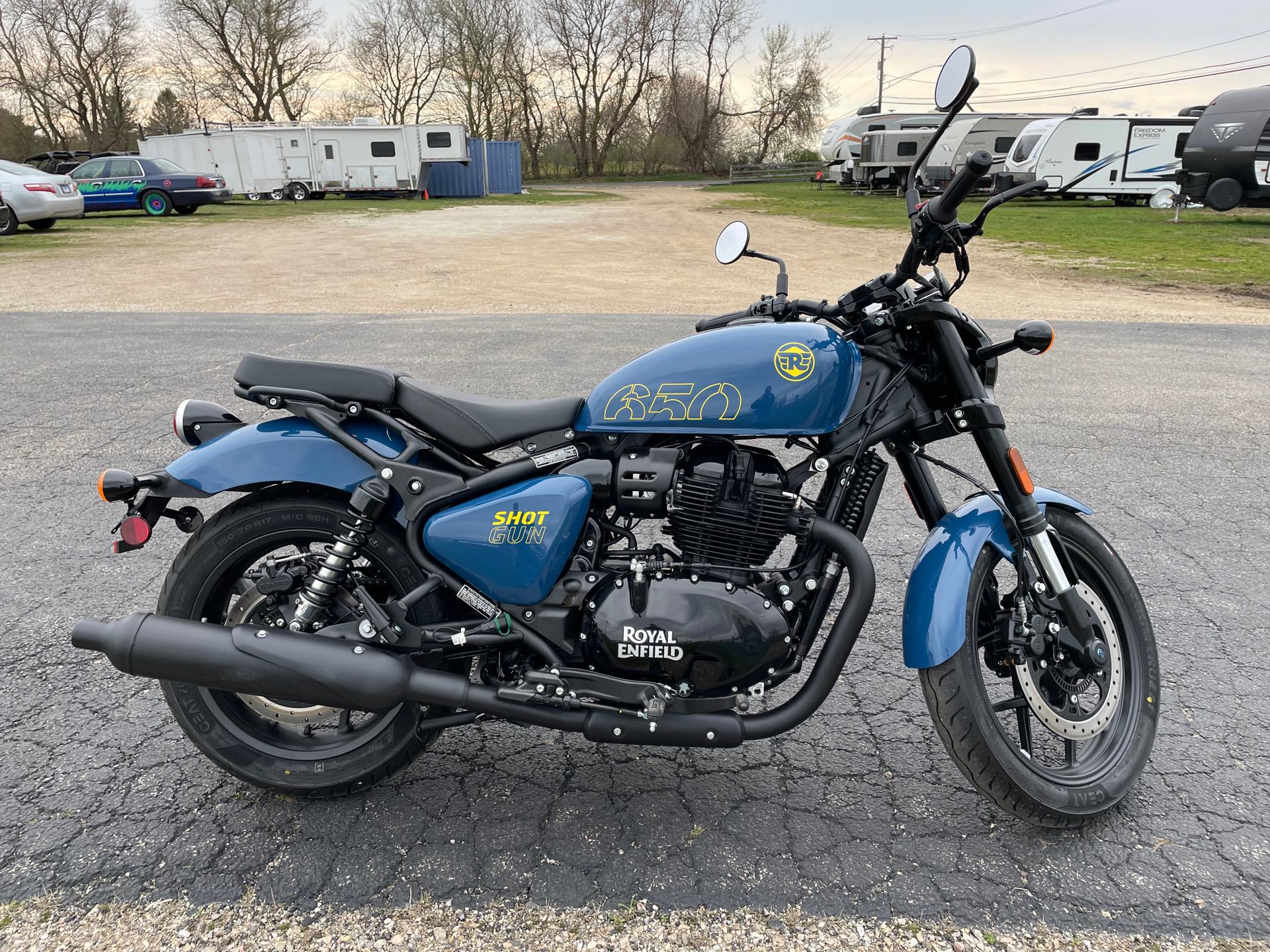 2024 ROYAL ENFIELD SHOTGUN 650 - PLASMA BLUE at Randy's Cycle