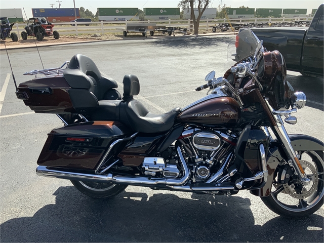 2019 Harley-Davidson Electra Glide CVO Limited at Midland Powersports