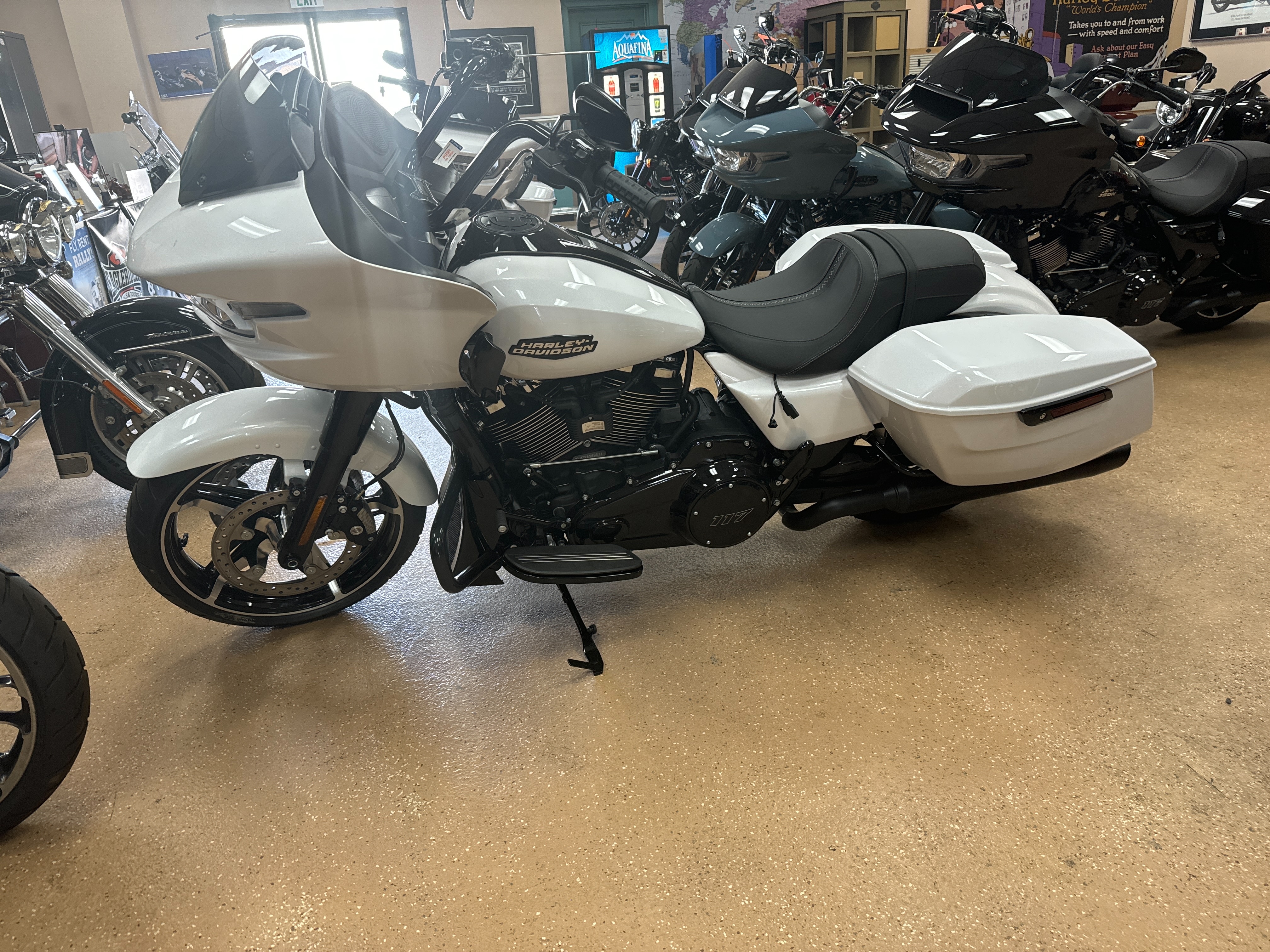 2024 Harley-Davidson Road Glide Base at Palm Springs Harley-Davidson®