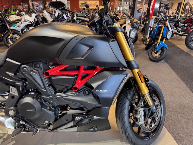 2022 Ducati Diavel 1260 S at Martin Moto