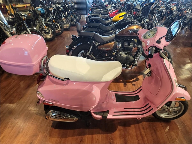 2010 Vespa LX 150 at Indian Motorcycle of Northern Kentucky