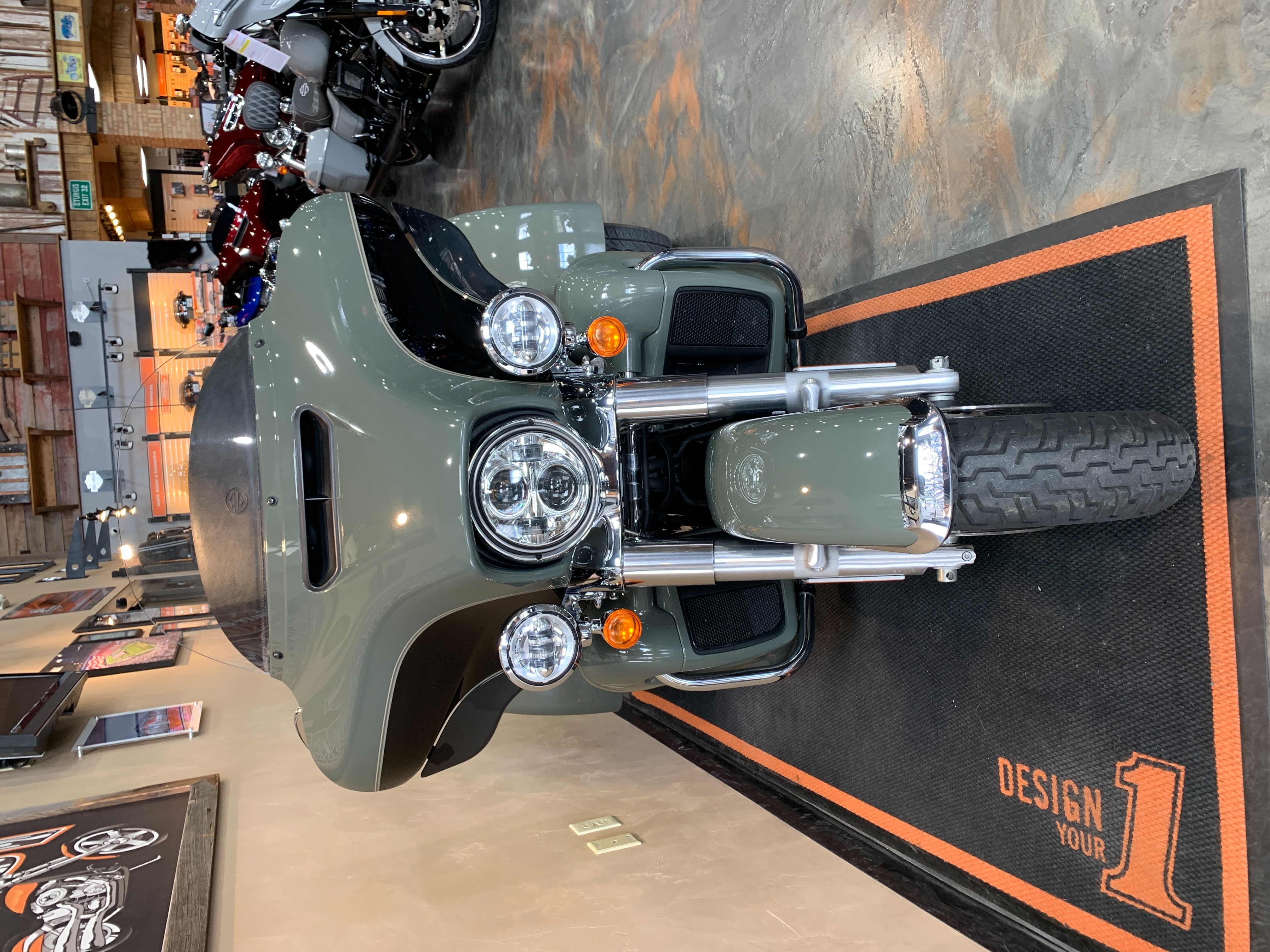 2021 Harley-Davidson Tri Glide Ultra at Vandervest Harley-Davidson, Green Bay, WI 54303