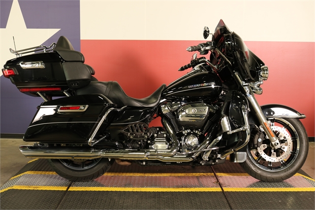 2017 Harley-Davidson Electra Glide Ultra Limited Low at Texas Harley