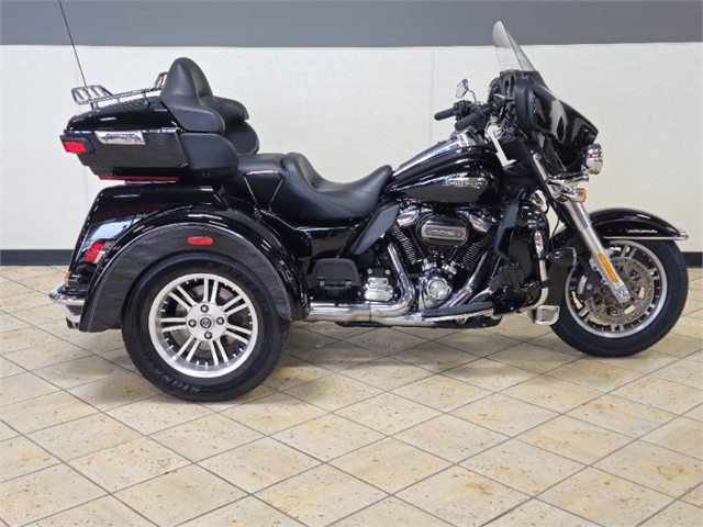 2021 Harley-Davidson Tri Glide Ultra at Destination Harley-Davidson®, Tacoma, WA 98424