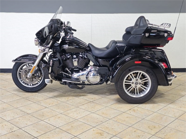 2021 Harley-Davidson Tri Glide Ultra at Destination Harley-Davidson®, Tacoma, WA 98424