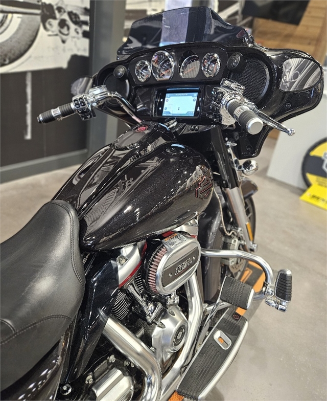 2020 Harley-Davidson CVO CVO Street Glide at RG's Almost Heaven Harley-Davidson, Nutter Fort, WV 26301