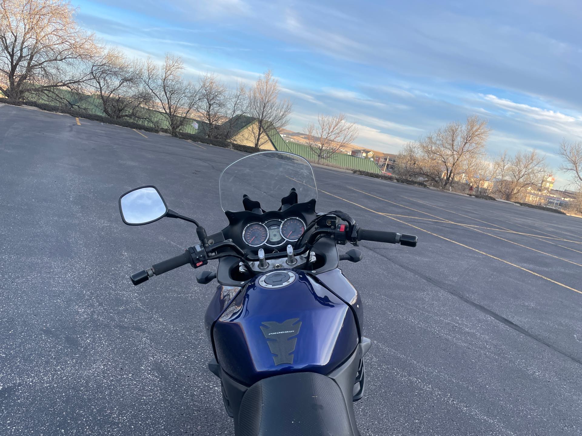 2005 Suzuki V-Strom 1000 at Mount Rushmore Motorsports