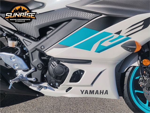 2024 Yamaha YZF R3 at Sunrise Marine & Motorsports