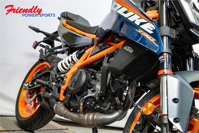 2024 KTM Duke 390 at Friendly Powersports Slidell