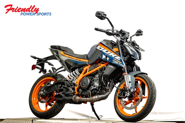 2024 KTM Duke 390 at Friendly Powersports Slidell