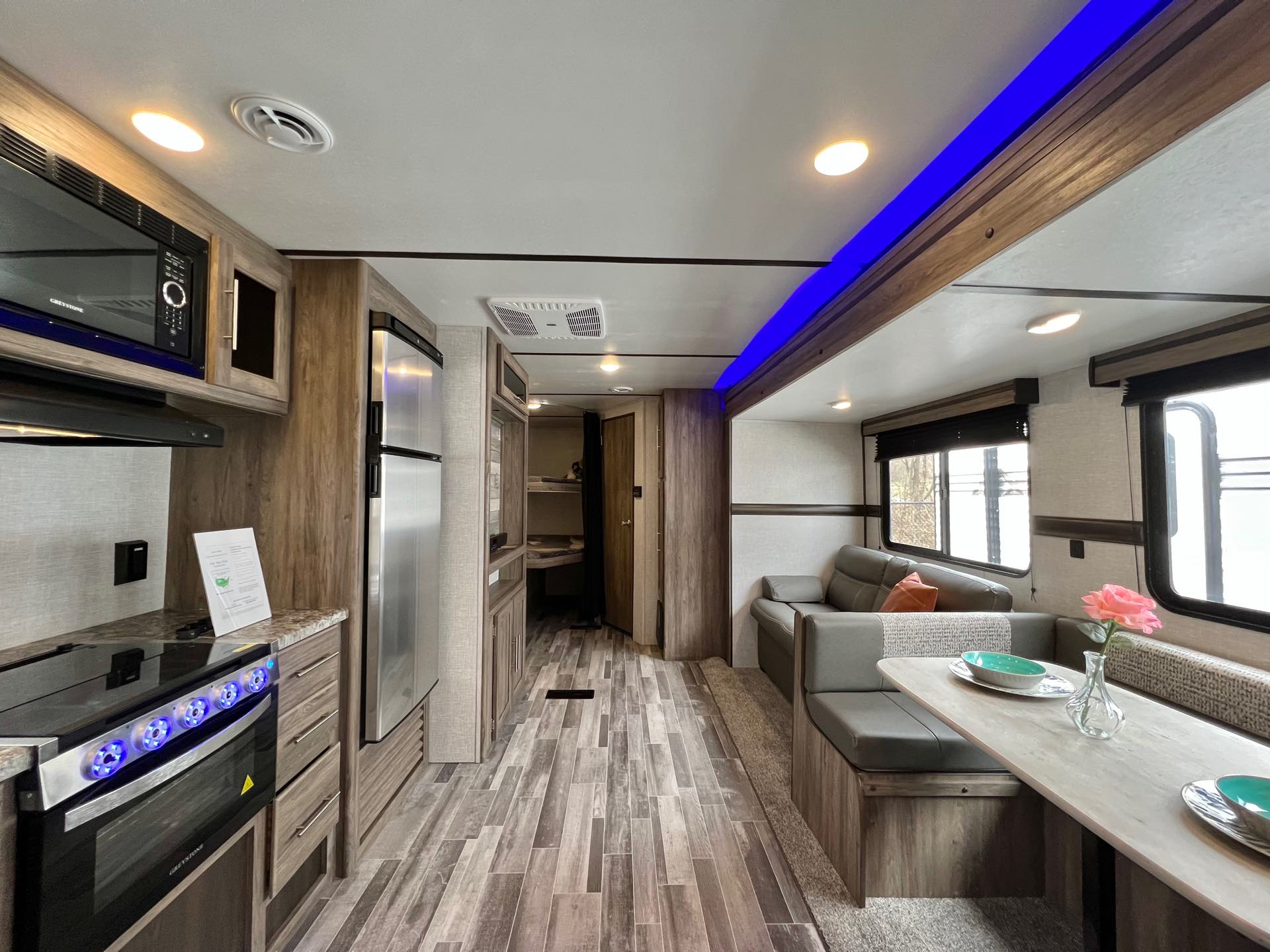 2022 CrossRoads Zinger Lite ZR280BH at Lee's Country RV