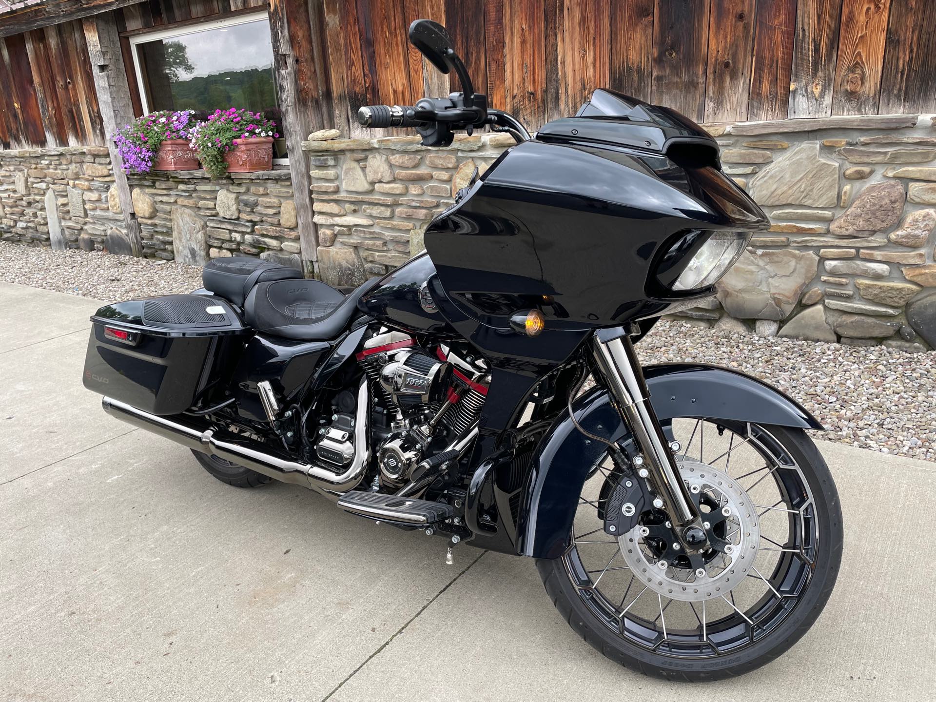 2022 Harley-Davidson Road Glide CVO Road Glide at Arkport Cycles