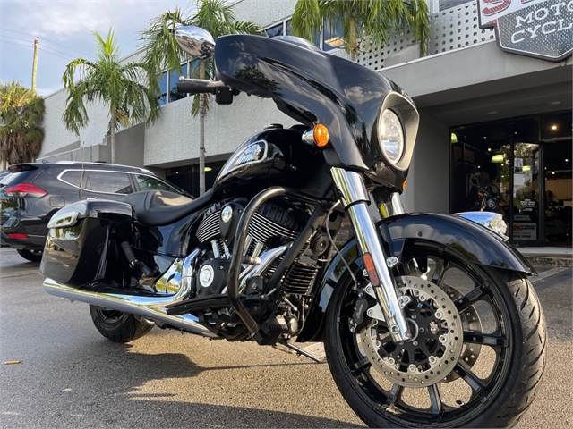 2021 Indian Chieftain Base at Fort Lauderdale