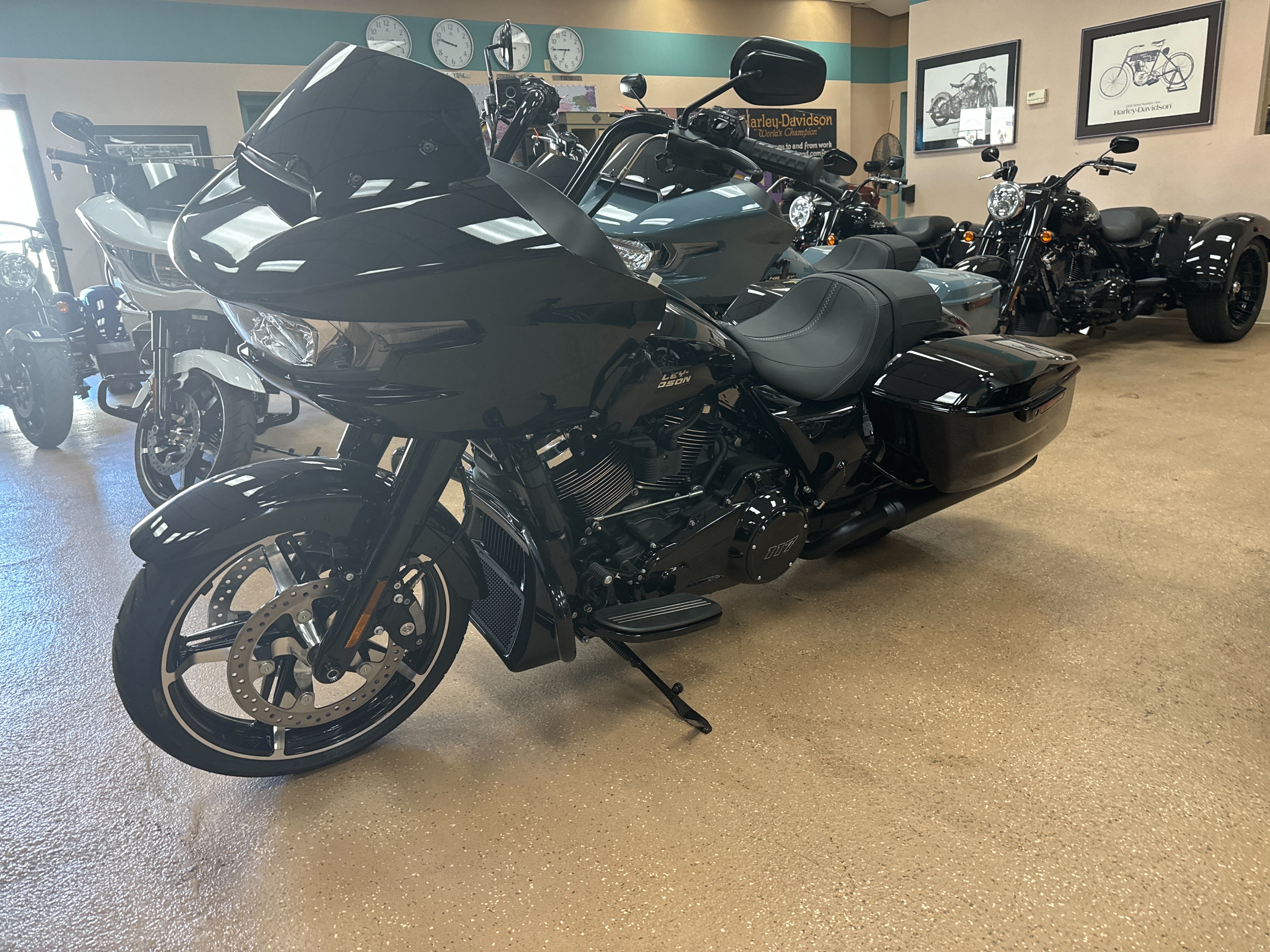 2024 Harley-Davidson Road Glide Base at Palm Springs Harley-Davidson®