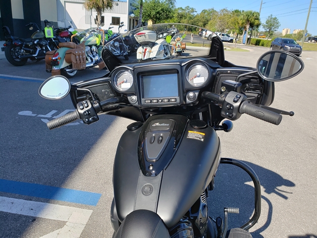 2019 Indian Chieftain Dark Horse at Fort Lauderdale