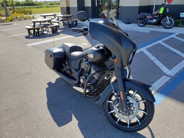 2019 Indian Chieftain Dark Horse at Fort Lauderdale