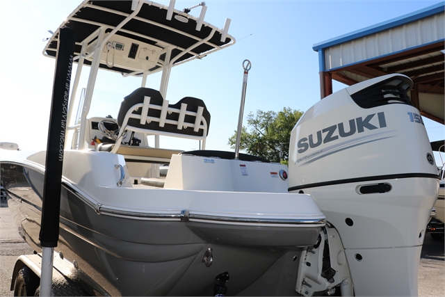 2019 Stingray 216 CC at Jerry Whittle Boats