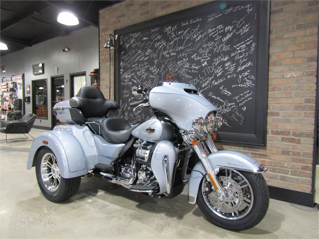 2023 Harley-Davidson Trike Tri Glide Ultra at Cox's Double Eagle Harley-Davidson