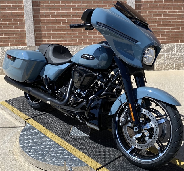 2024 Harley-Davidson Street Glide Base at Roughneck Harley-Davidson