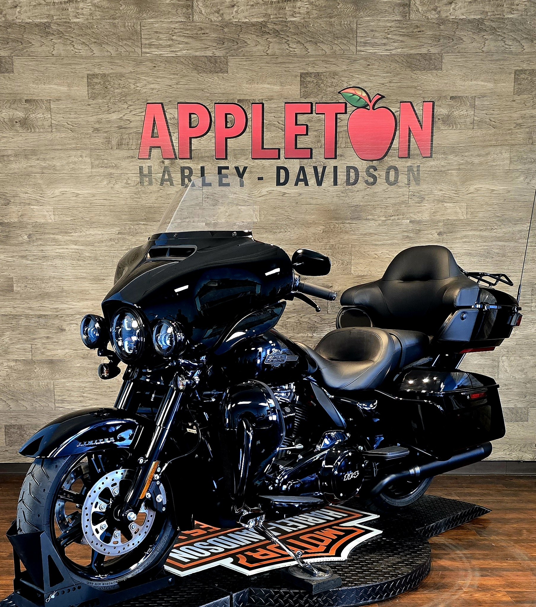 2024 Harley-Davidson Electra Glide Ultra Limited at Appleton Harley-Davidson