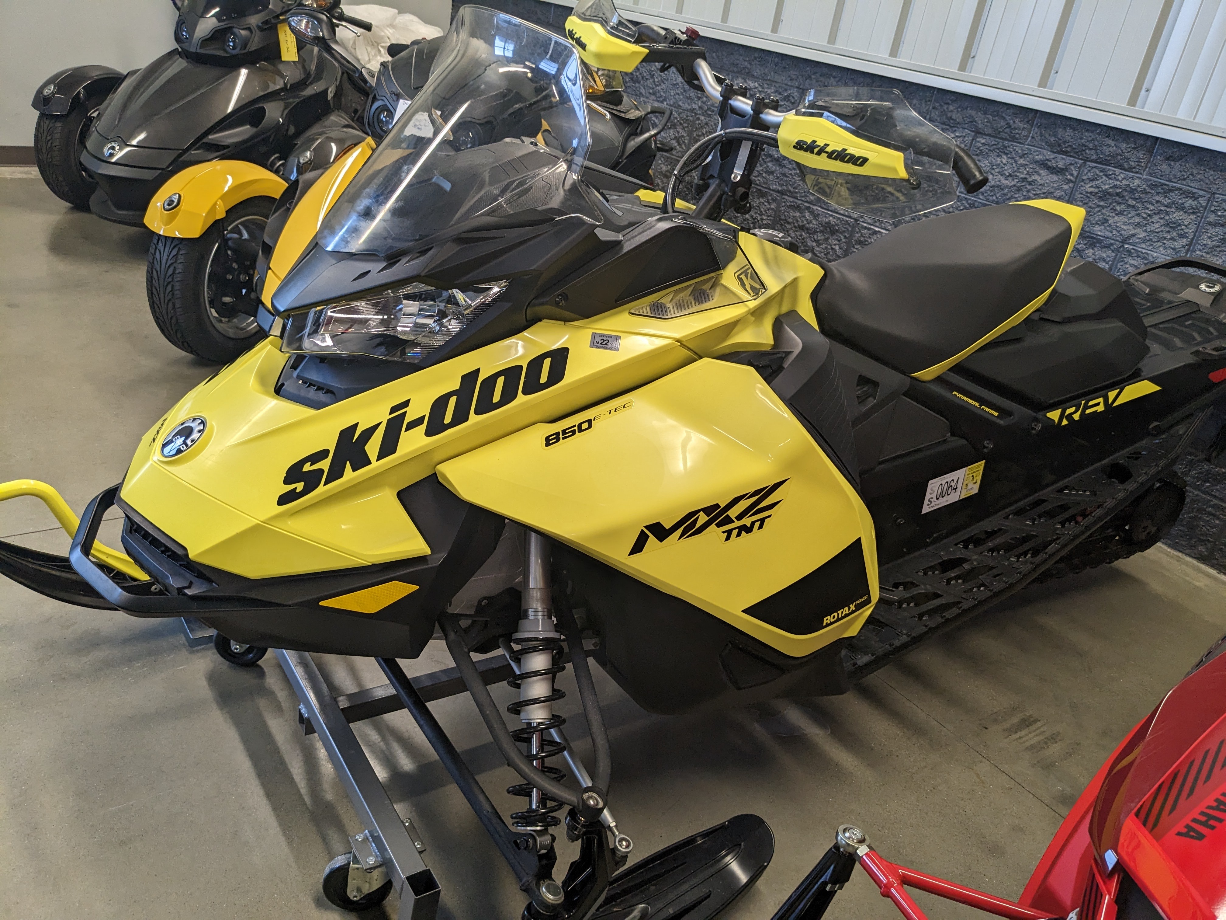 2020 Ski-Doo MXZTNT 850 E-TEC at Pioneer Motorsport
