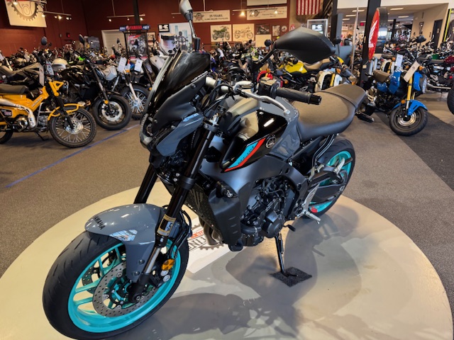 2023 Yamaha MT 09 at Martin Moto