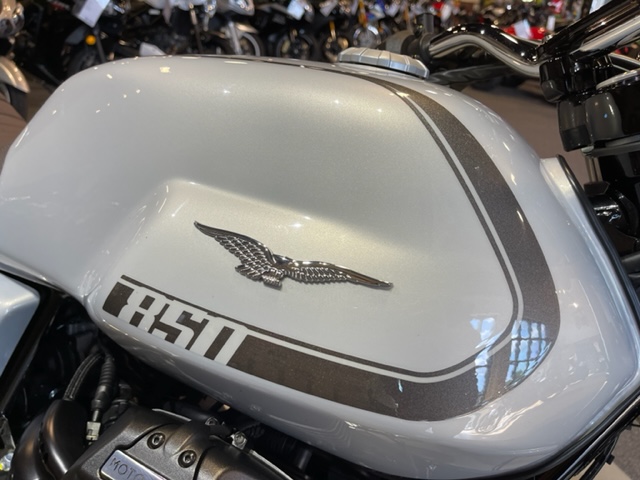 2021 Moto Guzzi V7 Special E5 at Martin Moto